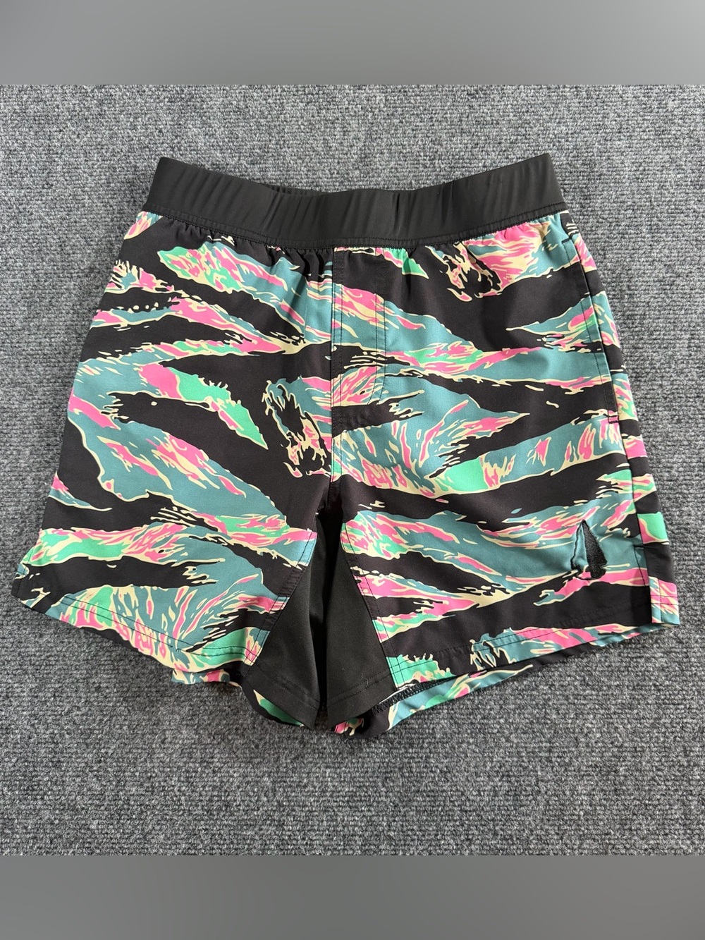 Rare Tachuntfish Retro Tigre THF Athletic Shorts Miami Tiger Stripe Small
